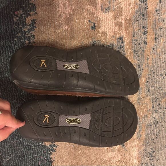 Keen Chocolate Leather Mary Jane Flats - Picture 6 of 6